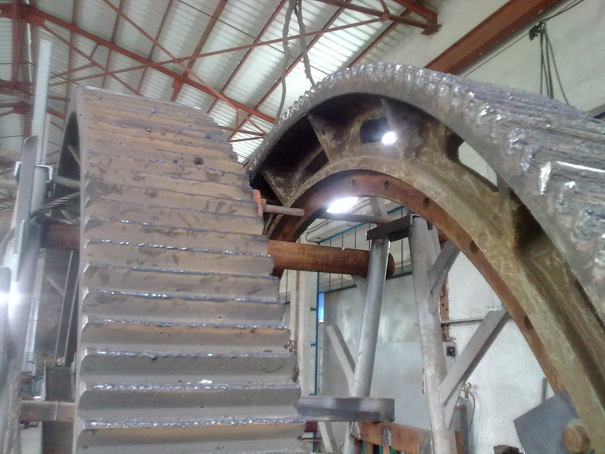 hardfaced toothed wheel 01